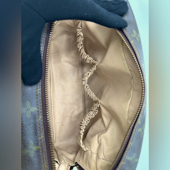 Vintage 1980s  Louis Vuitton Monogram Trousse Toilette 28 Pouch - Picture 12 of 15